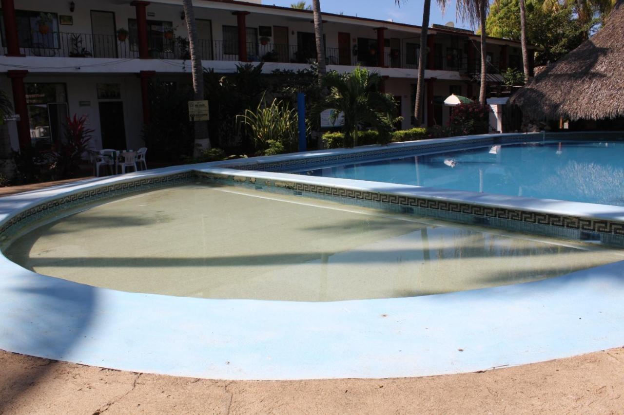 Hotel Albatros Puerto Escondido  Exterior photo