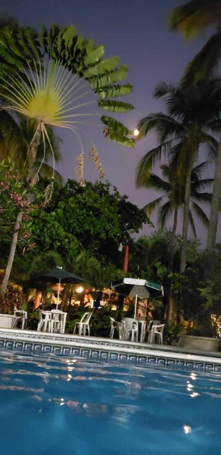 Hotel Albatros Puerto Escondido  Exterior photo